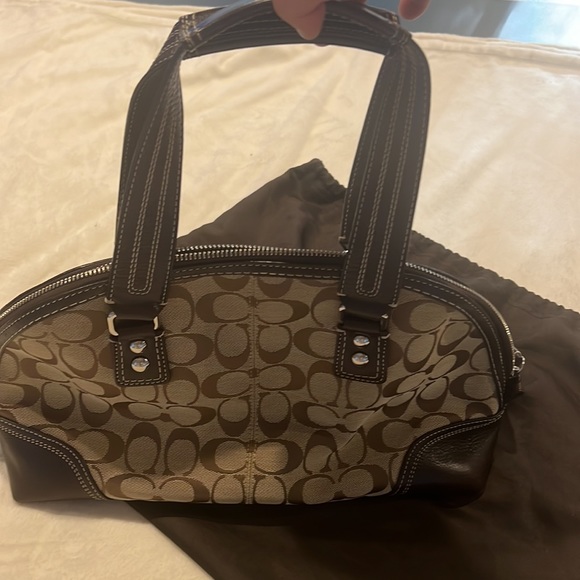 Coach Signature series. New without tags. Never used.  Dust bag included. - Picture 3 of 7